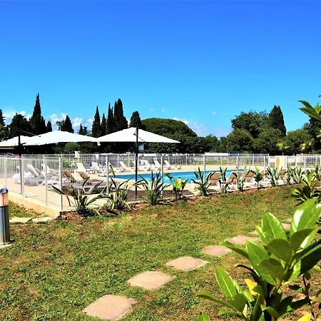 Les Suites De Robinson Aparthotel