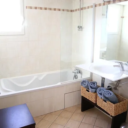Les Suites De Robinson Aparthotel Mandelieu